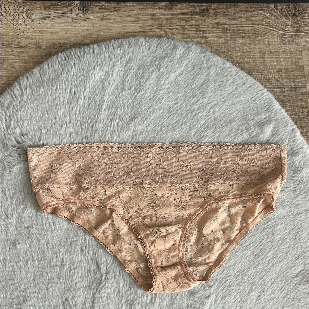 Victoria’s Secret Hiphugger Panty M